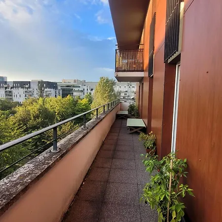 Spacious Nest With 2 Balconies And Park View 公寓 *