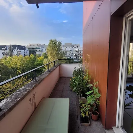 Spacious Nest With 2 Balconies And Park View 公寓 圣但尼