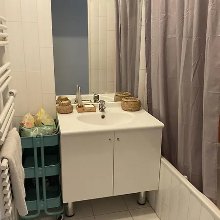 Spacious Nest With 2 Balconies And Park View 圣但尼